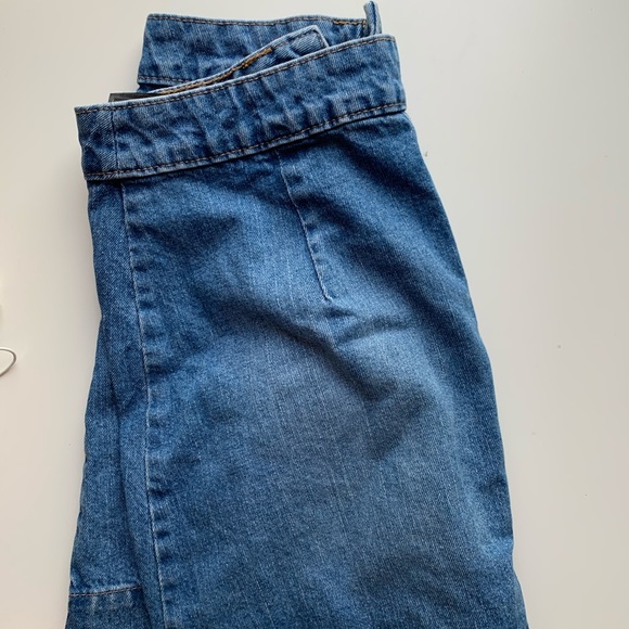 Bottom up denim skirt💙 - Picture 3 of 3